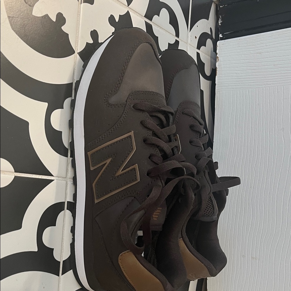 New Balance Men's Dark Brown Sneakers - Picture 4 of 6